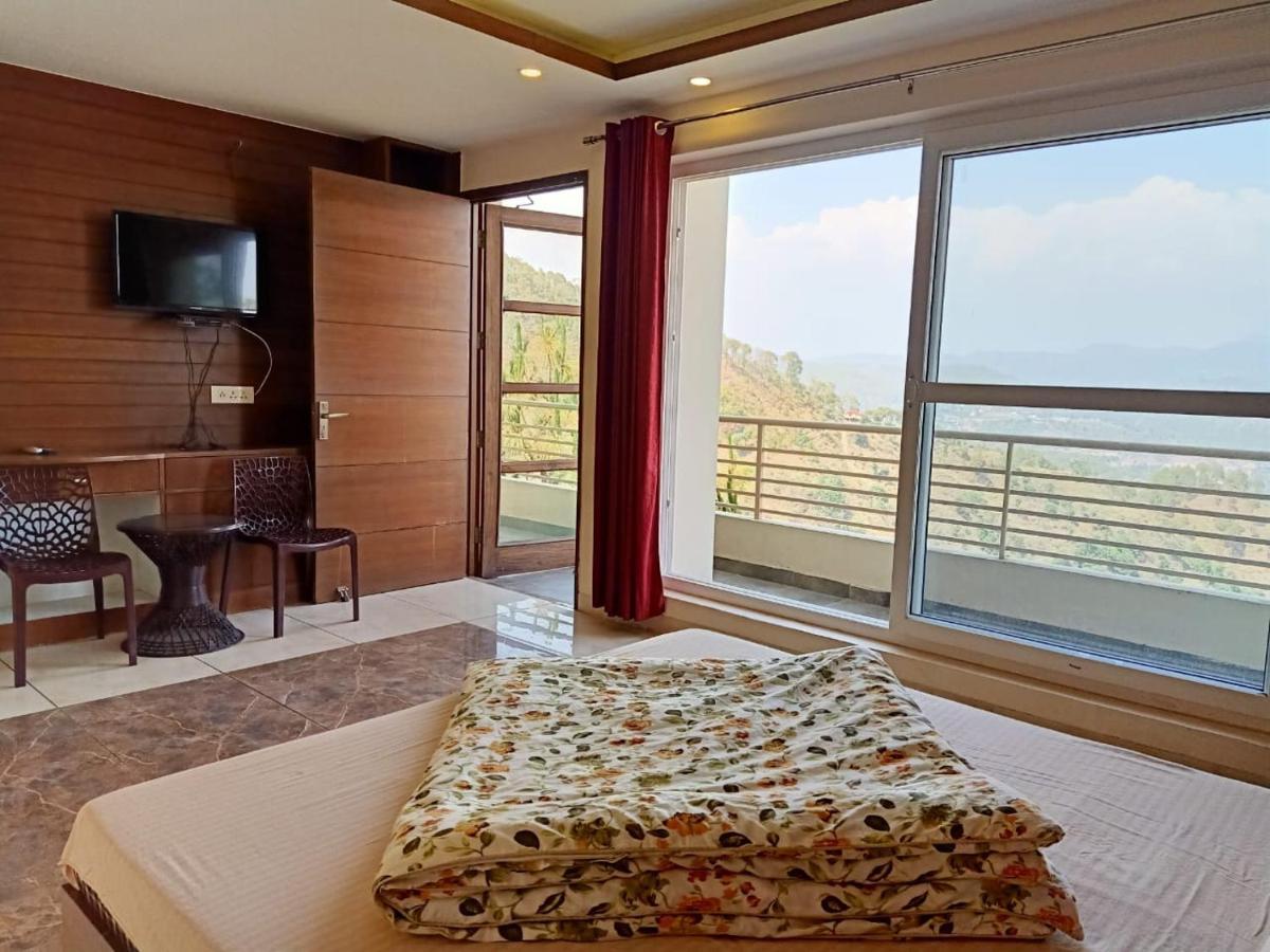 Pine Peak Kasauli Exterior foto