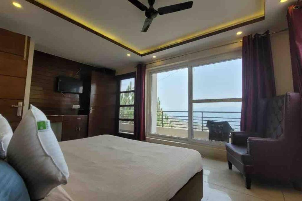 Pine Peak Kasauli Exterior foto