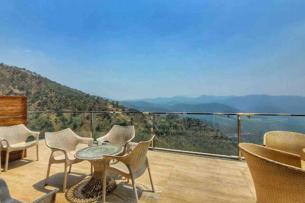 Pine Peak Kasauli Exterior foto